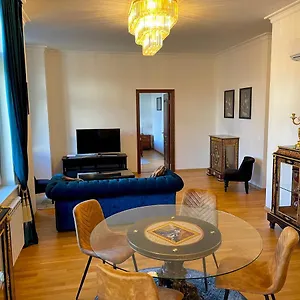 Prestige , Karlovy Vary Česká republika